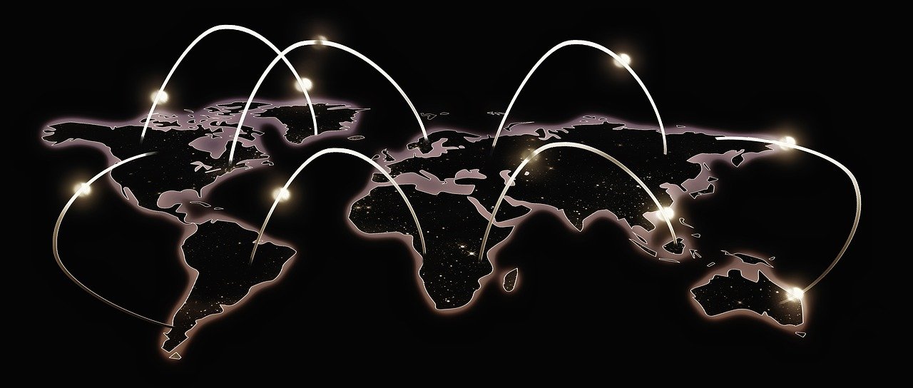 Schéma avec différents serveurs d'hébergements répartis dans le monde montrant la nécessité d'un CDN pour accélérer la vitesse de chargement e-commerce surtout WordPress WooCommerce